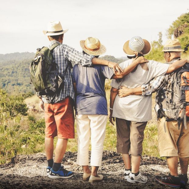 Consejos para una acampada perfecta para mayores (Foto Bigstock) 2 Consejos para una acampada perfecta para mayores (Foto Bigstock) 2