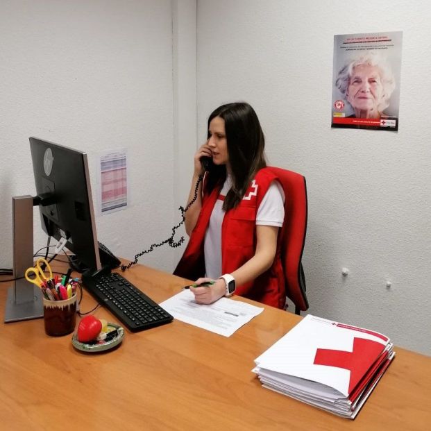 Cruz Roja atiende a más de 145.000 personas con su servicio de teleasistencia: da "tranquilidad". Foto: Europa Press