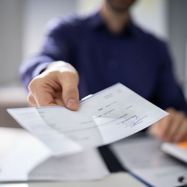 Perder un cheque en 2021  ¡avisar al banco no es suficiente para evitar que otro lo cobre! (Foto Bigstock) 2