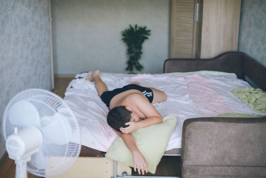 El método para dormir bien las noches de calor