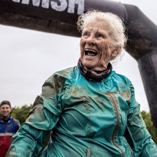 Mildred Wilson asombra al mundo al superar a los 82 años una de las pruebas deportivas más duras