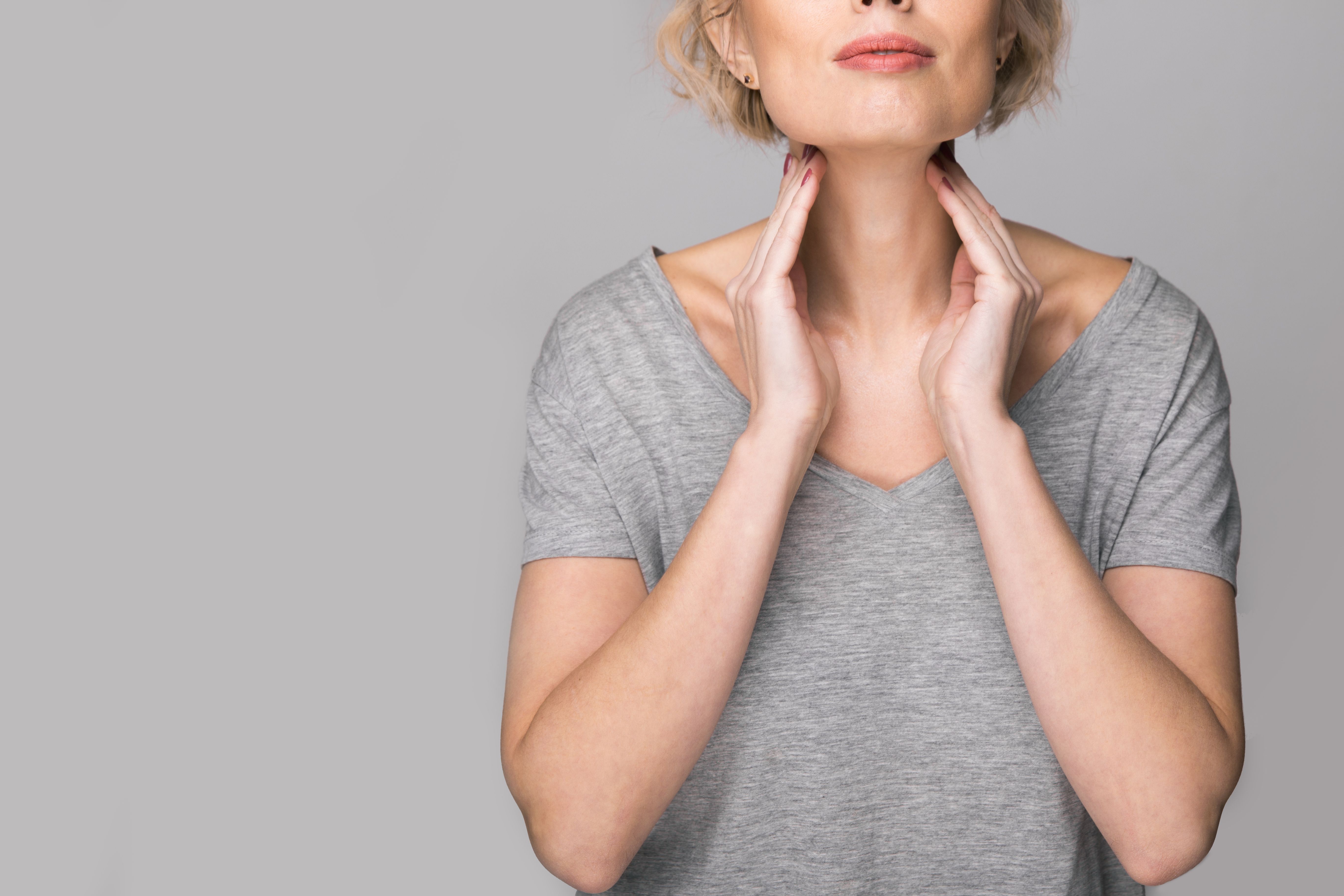 ¿Qué es la enfermedad conocida como Síndrome de Hashimoto que afecta a la tiroides?