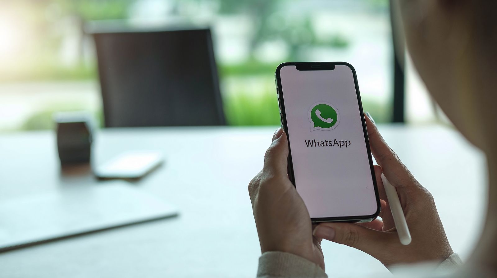 Novedad WhatsApp: reacciones a los mensajes (Big Stock)