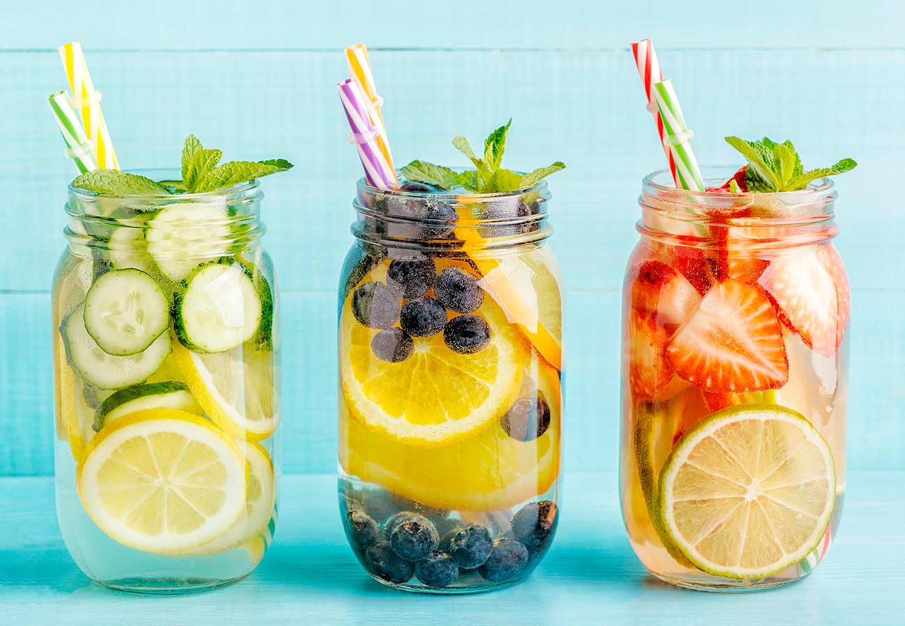 Hidratantes, frescas y caseras: así se hacen 9 limonadas, paso a paso