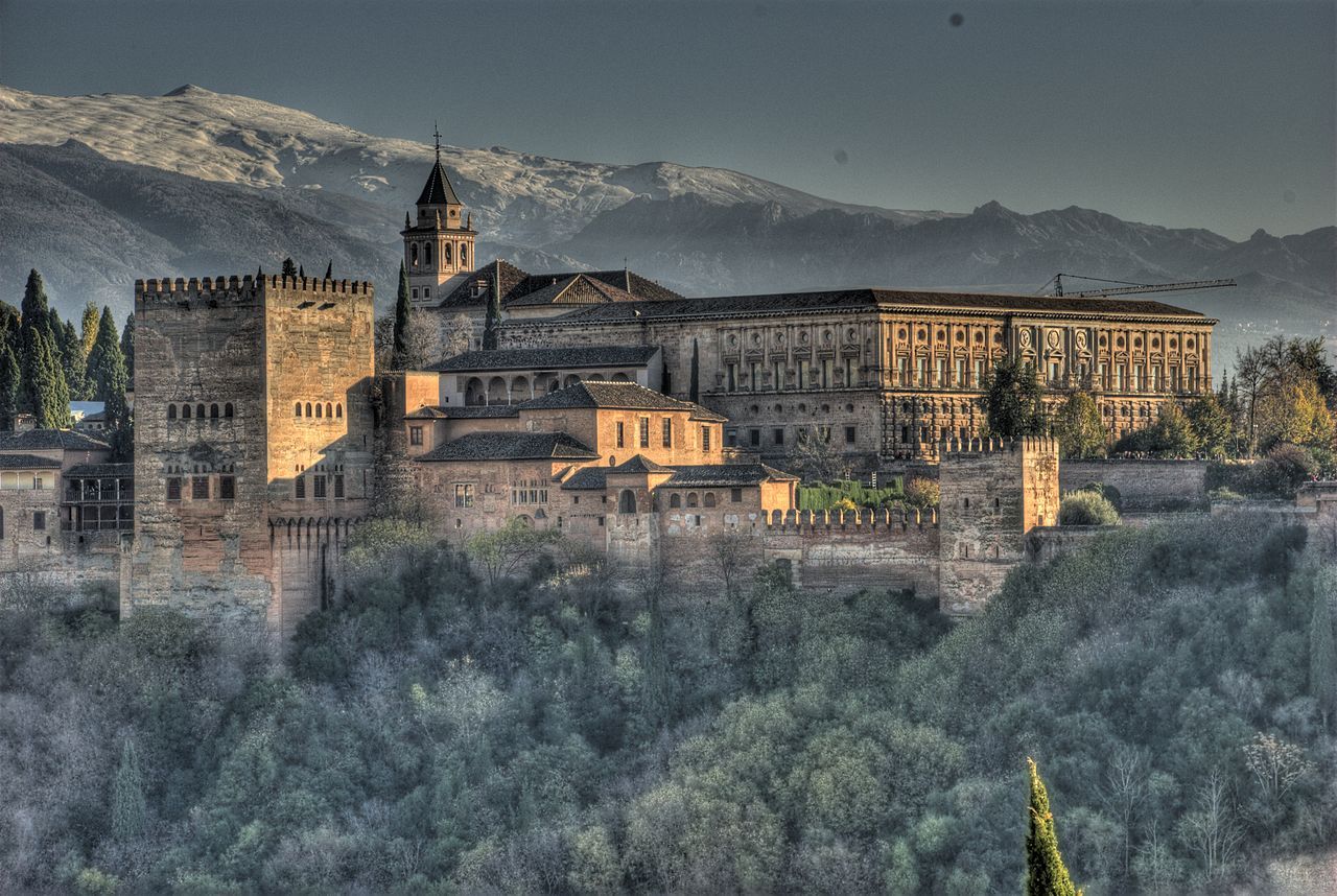 Alhambra y Sierra Nevada desde el Mirador de San Nicolás (Creative commons)