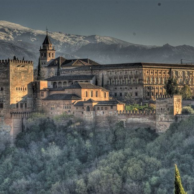 Alhambra y Sierra Nevada desde el Mirador de San Nicolás (Creative commons)