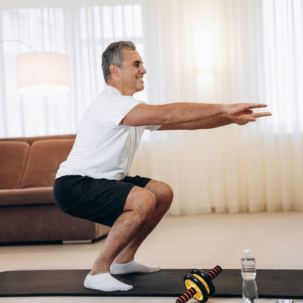 ¿Casado de hacer abdominales? Estos ejercicios también te ayudarán a tener un vientre plano Foto: bigstock ¿Casado de hacer abdominales? Estos ejercicios también te ayudarán a tener un vientre plano Foto: bigstock