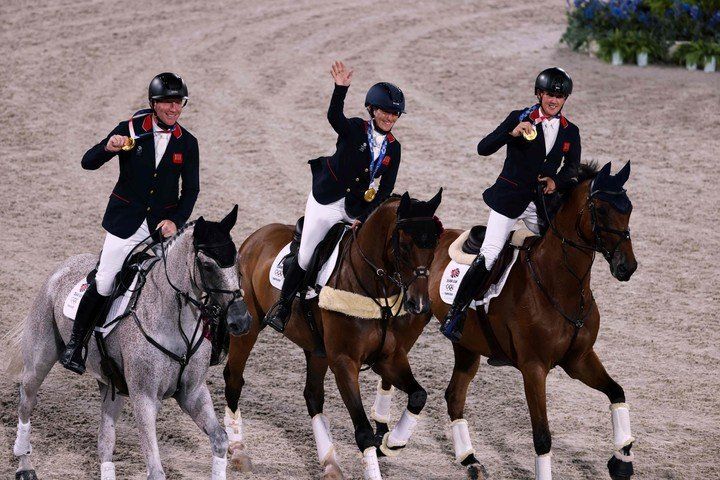 El jinete australiano Andrew Hoy es, con 62 años, el medallista más veterano de estas Olimpiadas