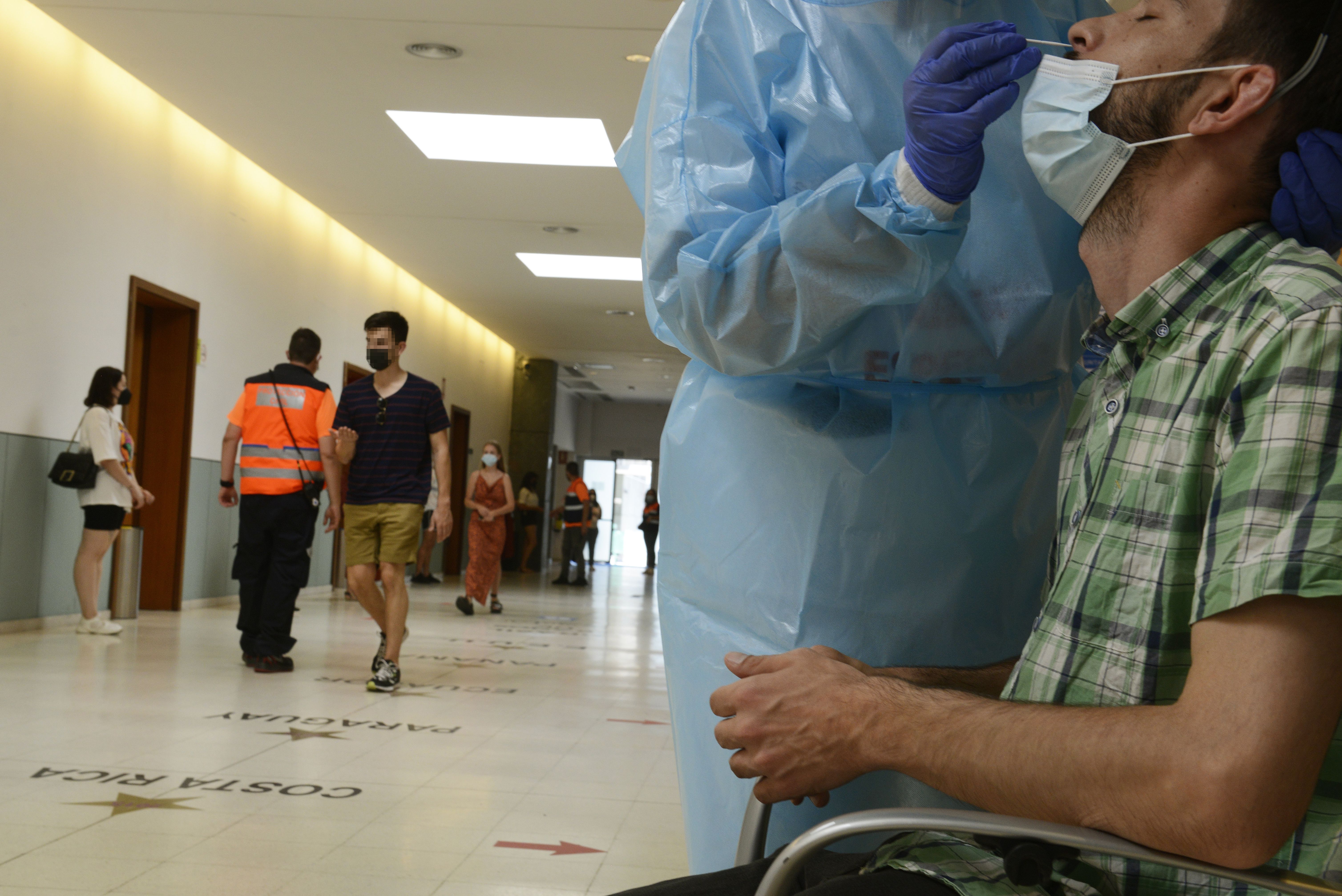 Consecuencias de las variantes del Covid: prevén un escenario donde morirá 1 de cada 3 infectados. Foto: Europa Press