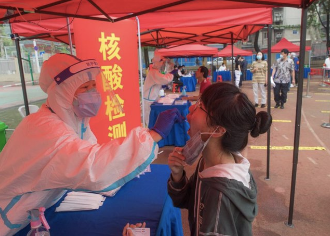 China se enfrenta de nuevo a la pesadilla de la pandemia por el avance de la variante delta. Foto: Europa Press