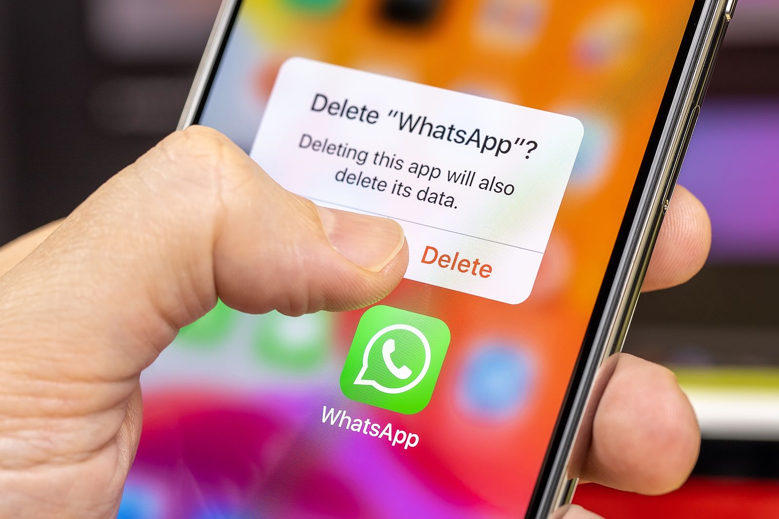 ¡No piques! La Guardia Civil advierte sobre unos emails que suplantan la identidad de Whatsapp (Foto Bigstock) 2