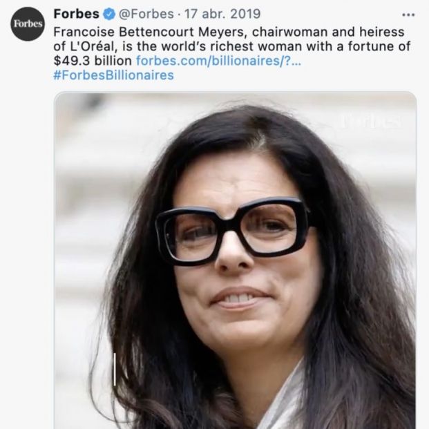 Tuit de Forbes sobre la mujer más rica del mundo, Francoise Bettencourt Meyers. Foto: Twitter