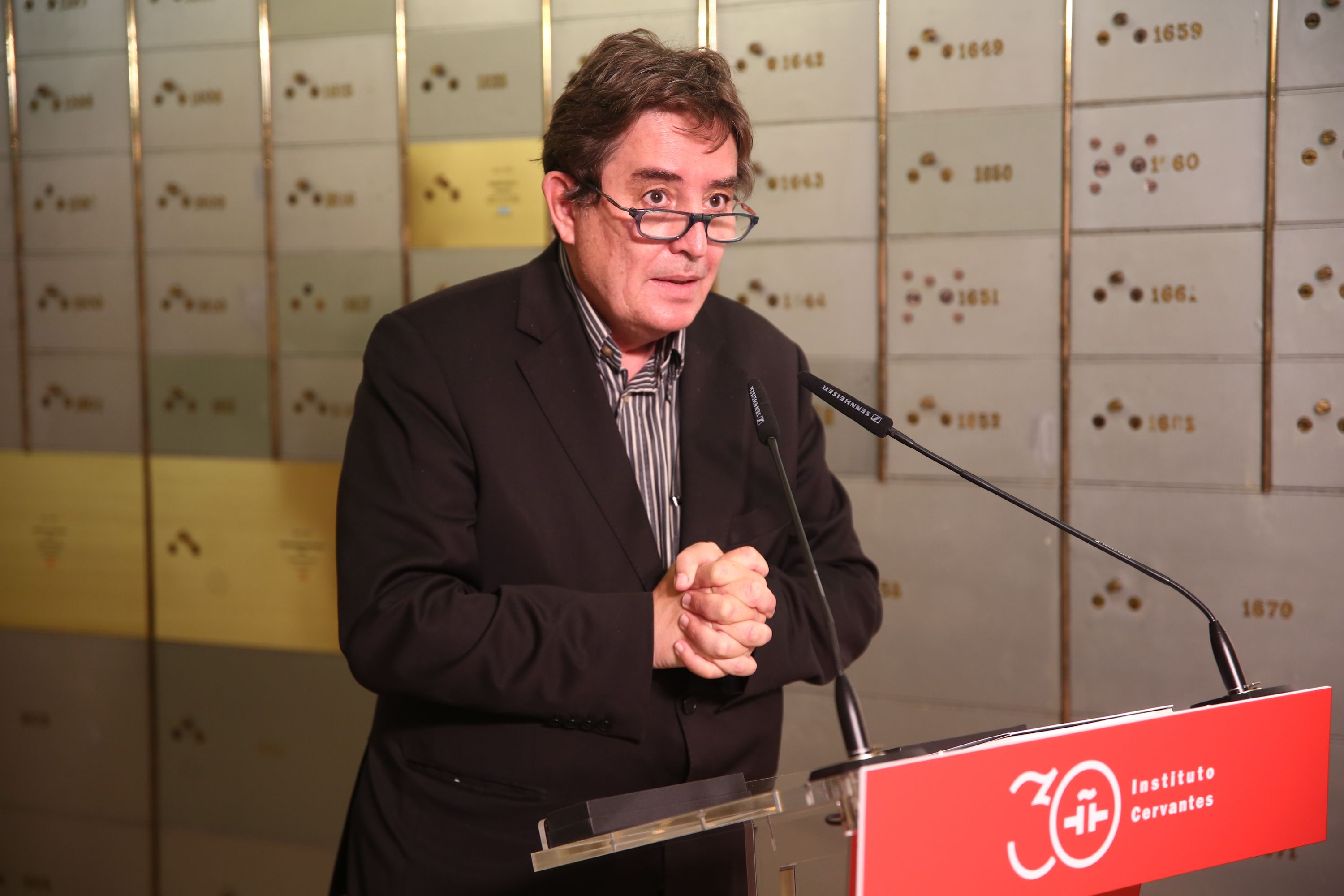 EuropaPress 3788289 director instituto cervantes luis garcia montero interviene entrega legado