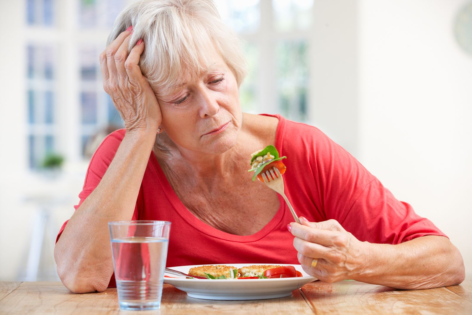 Hiporexia, o pérdida de apetito con la edad (bigstock)