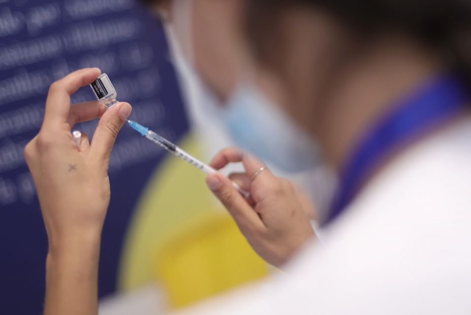 ¿Puede la vacuna contra la COVID-19 reactivar el herpes zóster? ¿Puede la vacuna contra la COVID-19 reactivar el herpes zóster?