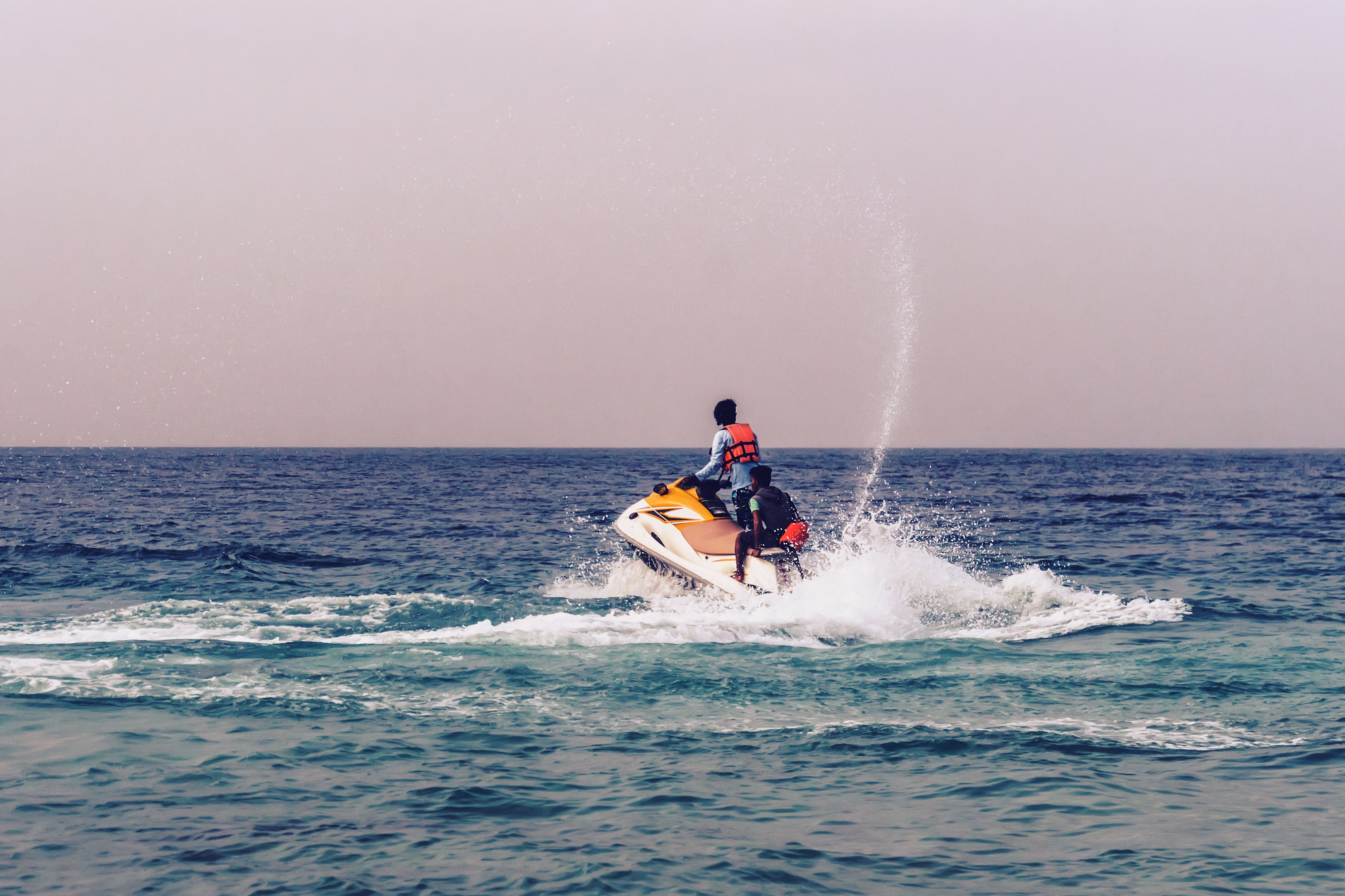 Un accidente con motos de agua en Gran Canaria provoca un fallecido y un herido grave. Foto: Bigstock