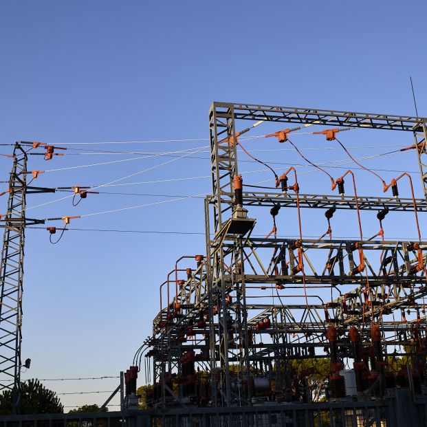 La factura de la luz de un usuario medio en agosto será "la más cara de la historia", según OCU