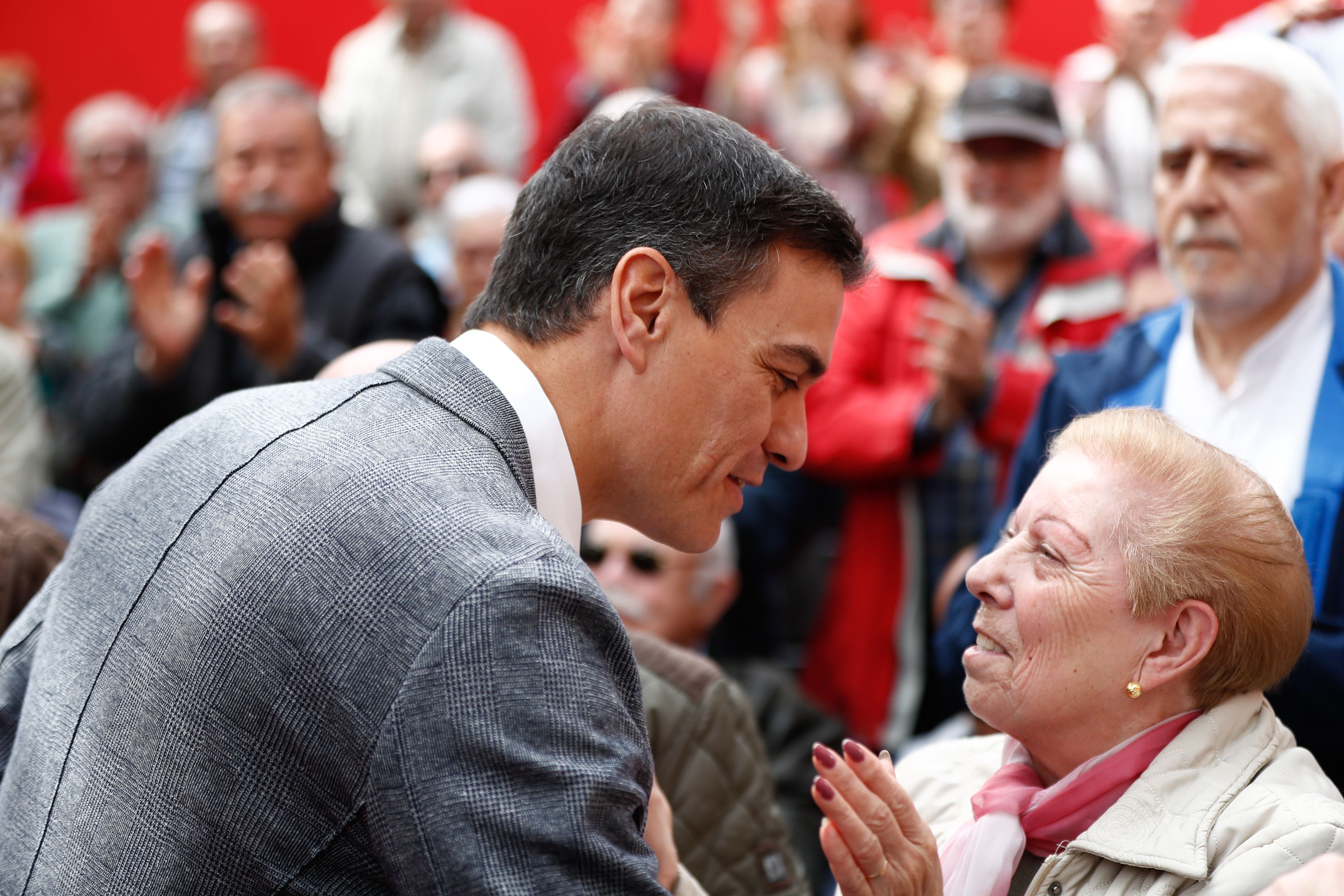 El voto mayor sigue apostando mayoritariamente por el PSOE y el PP