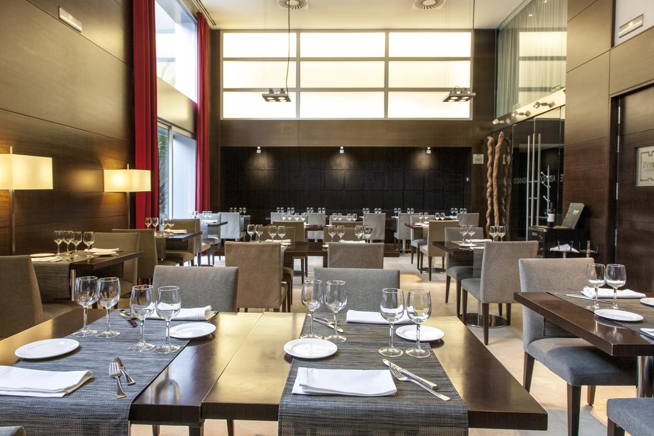 Restaurantes accesibles en Bilbao (https://bilbao.zenithoteles.com/es/restaurante-hotel-centro-bilbao/)