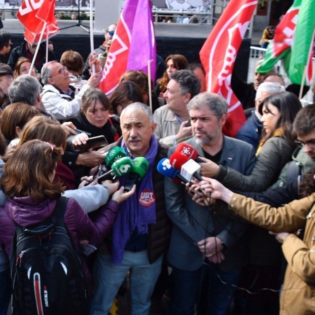 Los secretarios generales de CCOO y UGT Unai Sordo y Pepe Álvarez.