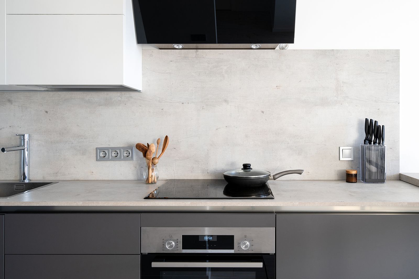 Da una nueva vida a tu cocina renovando sus paredes Foto: bigstock