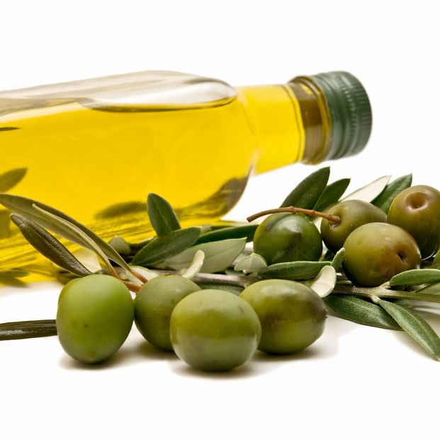 Aceite de oliva (bigstock)