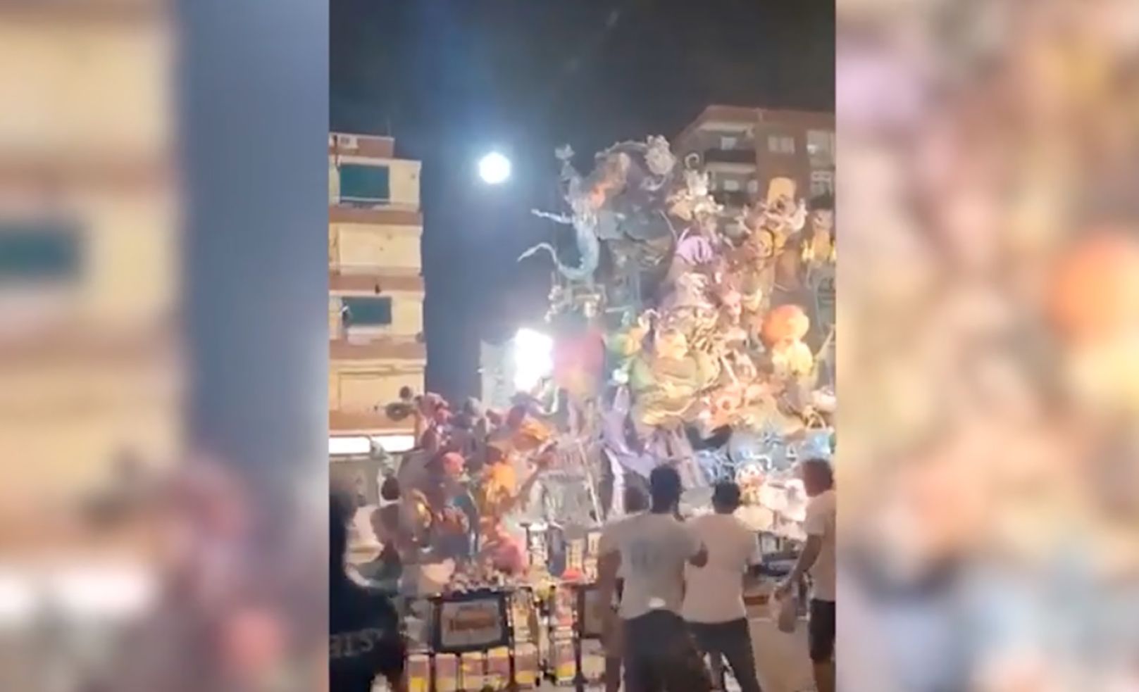 La DANA destroza varias fallas en Valencia