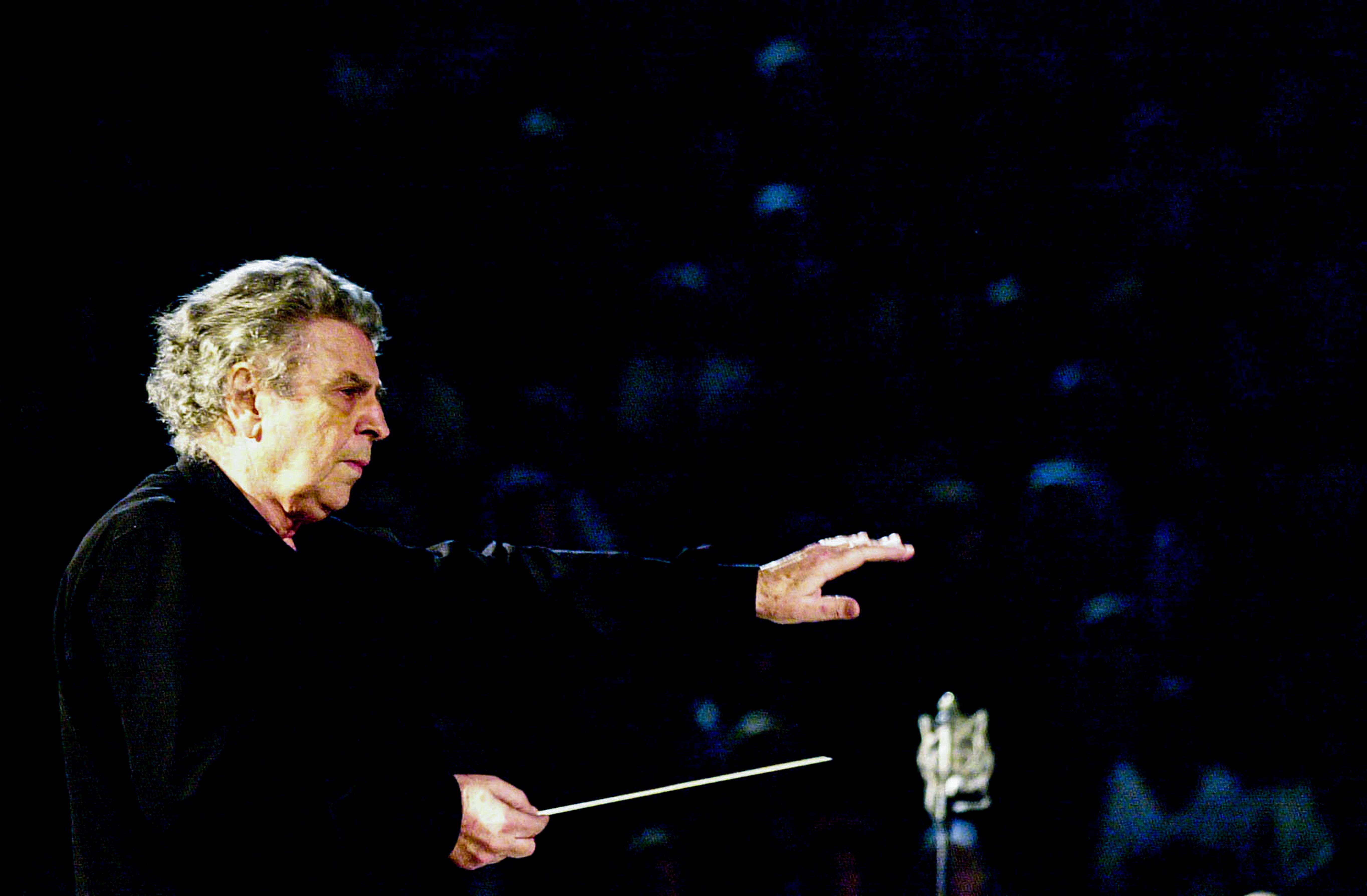 Muere el compositor Mikis Theodorakis, autor de 'Zorba, el Griego' Muere el compositor Mikis Theodorakis, autor de 'Zorba, el Griego'