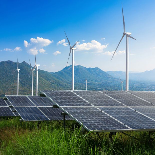 Planta de energía solar de módulos fotovoltaicos (Foto: Bigstock)