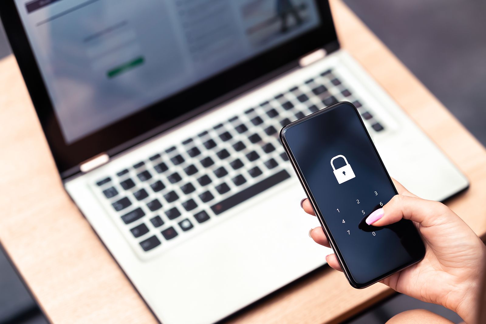 Cuidado con tus datos personales cuando utilizas algunos juegos Foto: bigstock Cuidado con tus datos personales cuando utilizas algunos juegos Foto: bigstock