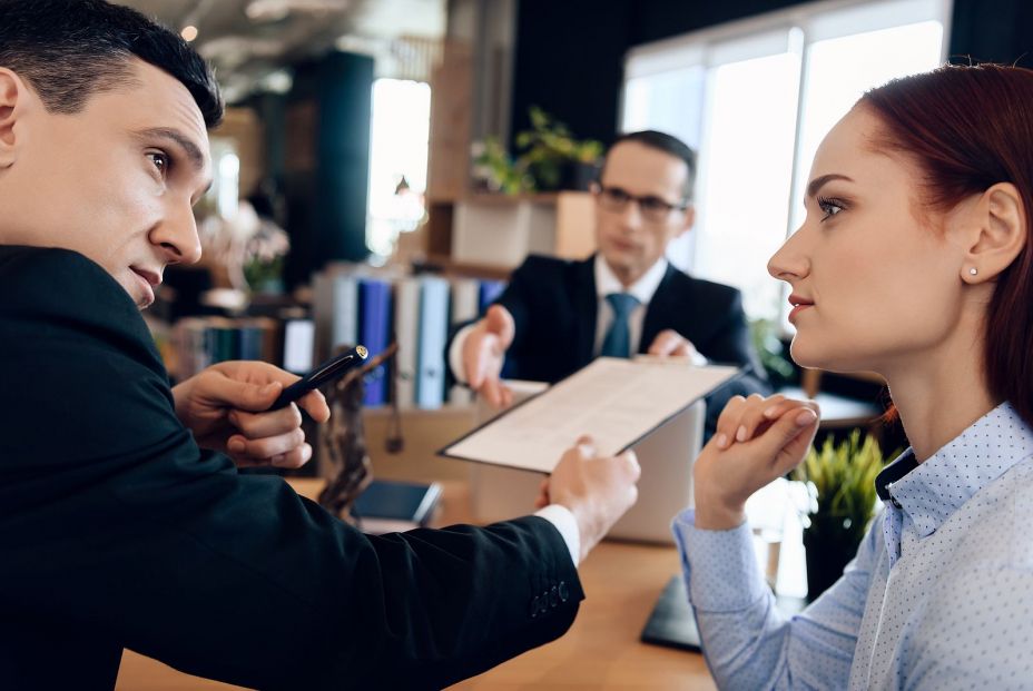 Qué es el bastanteo de un poder notarial y por qué tu banco puede cobrártelo (Foto Bigstock) Qué es el bastanteo de un poder notarial y por qué tu banco puede cobrártelo (Foto Bigstock)