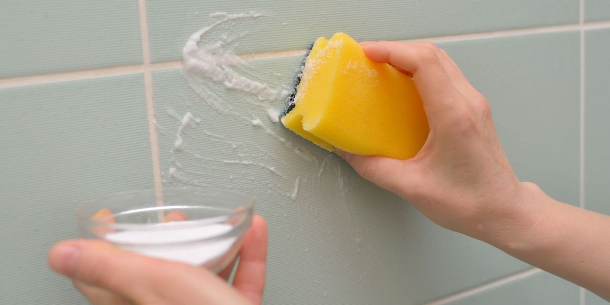 Cómo quitar el jabón de los azulejos del baño - 6 pasos