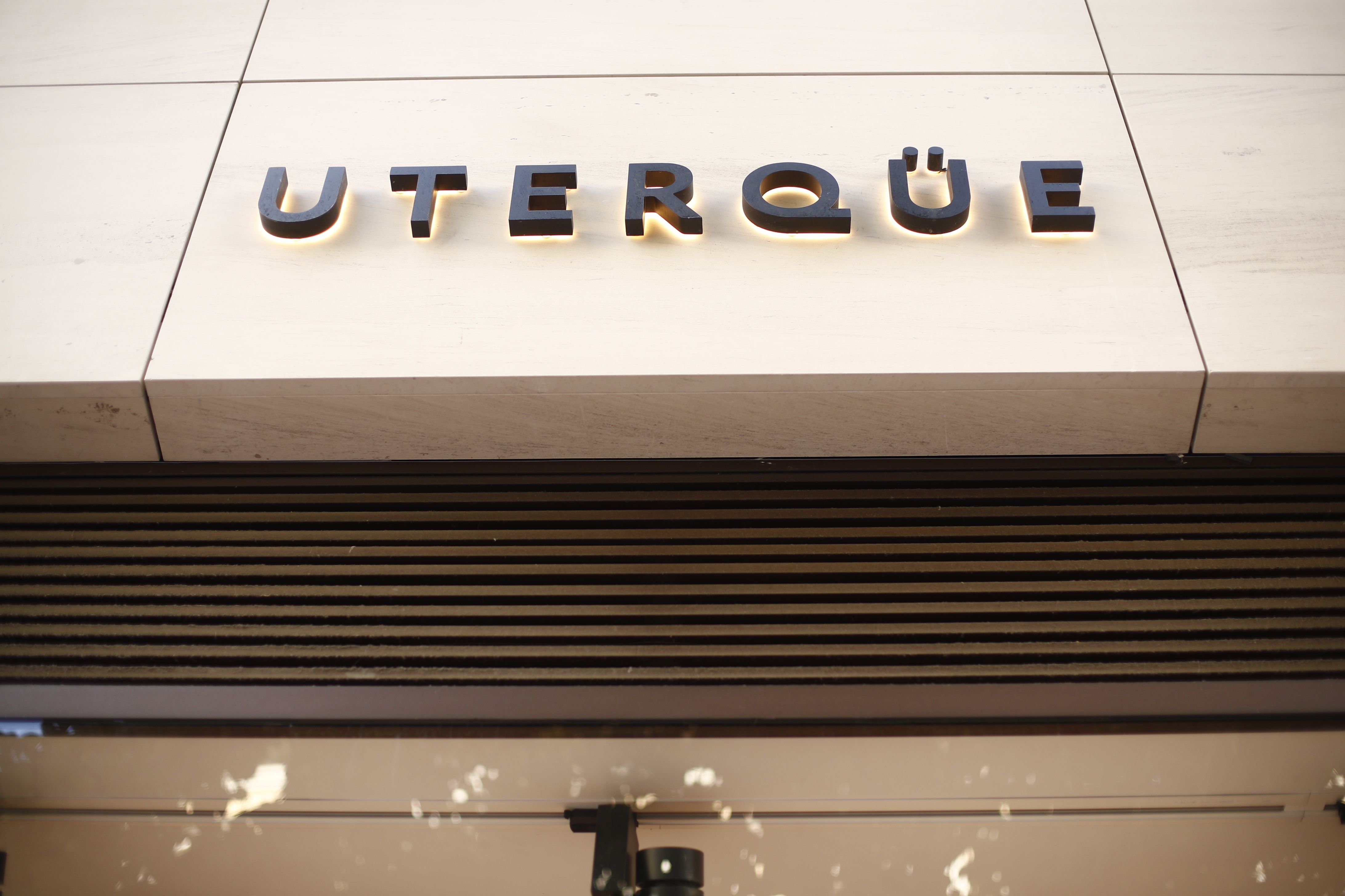 Inditex cerrará Uterqüe e integrará la marca en Massimo Dutti