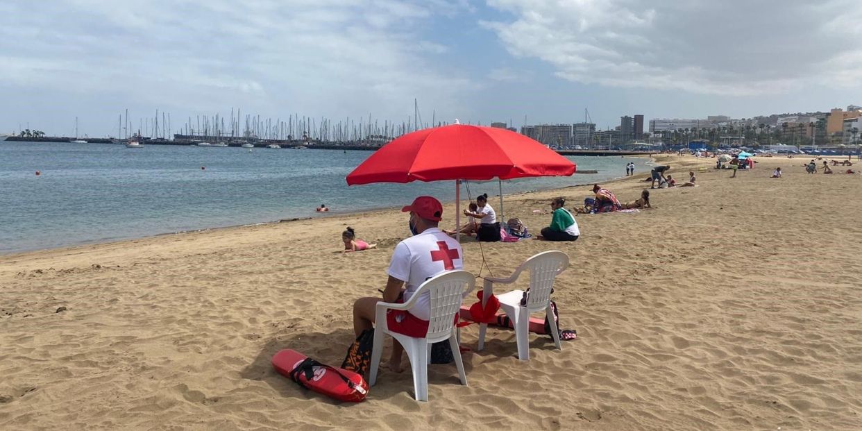 Los rescates más insólitos de la Cruz Roja en las playas