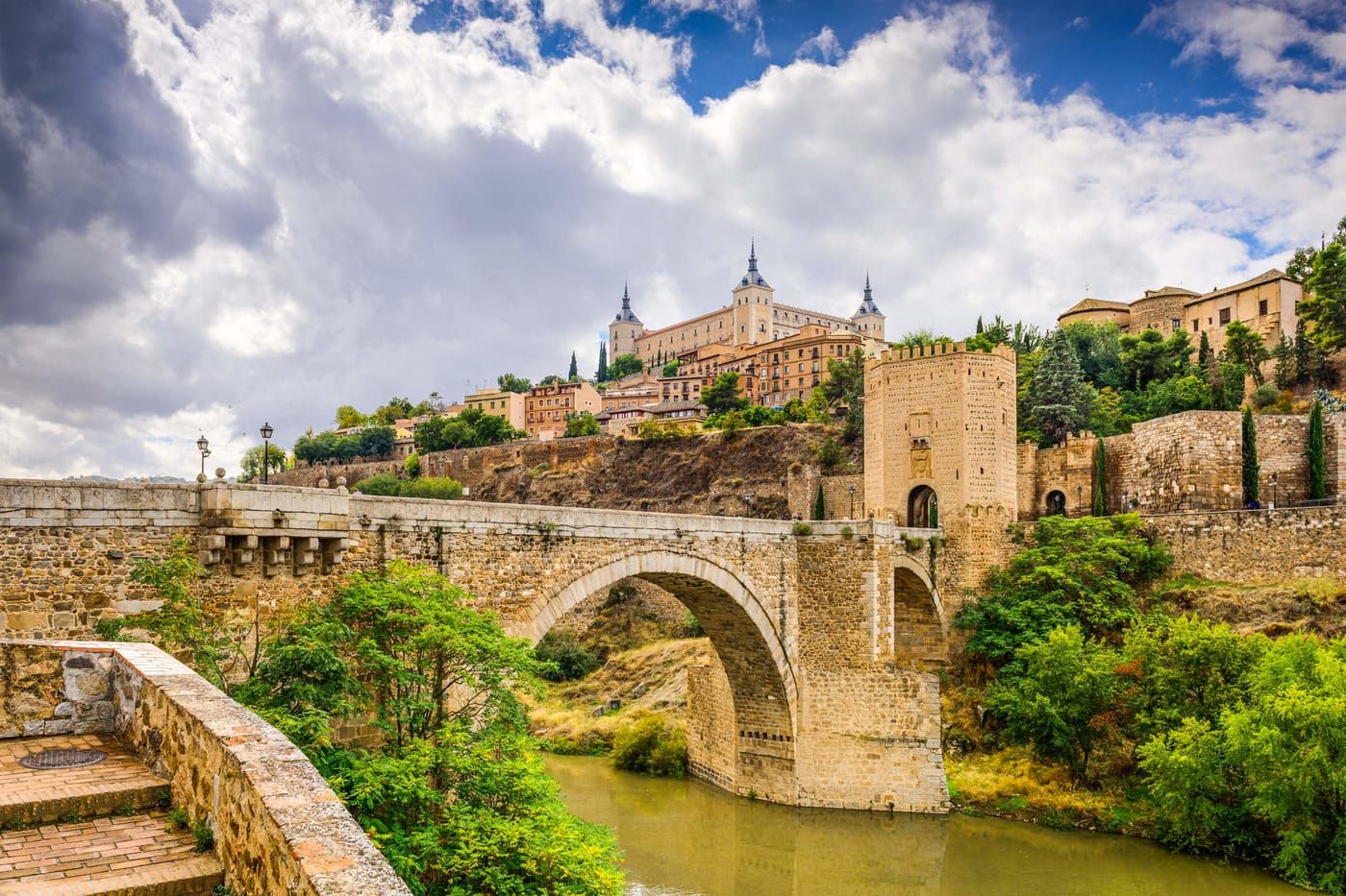 10 escapadas en transporte público a tiro de piedra de Madrid