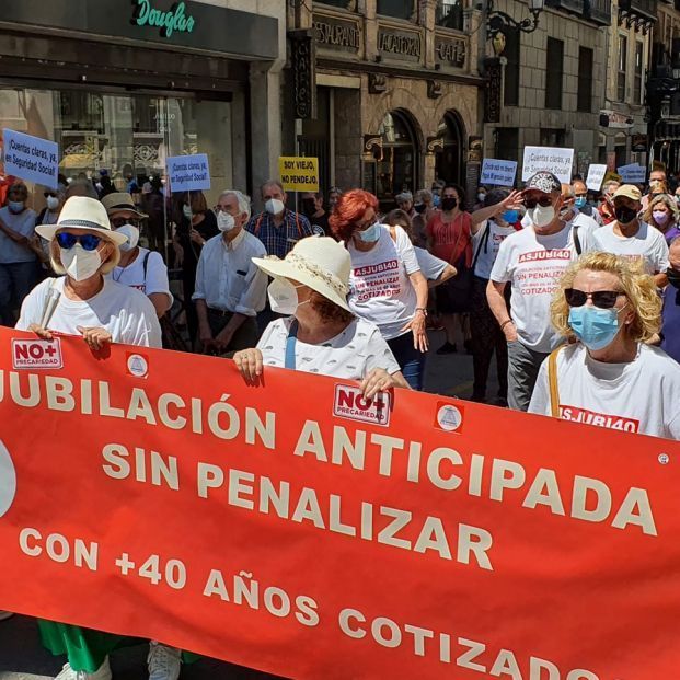 Manifestantes de Asjubi40