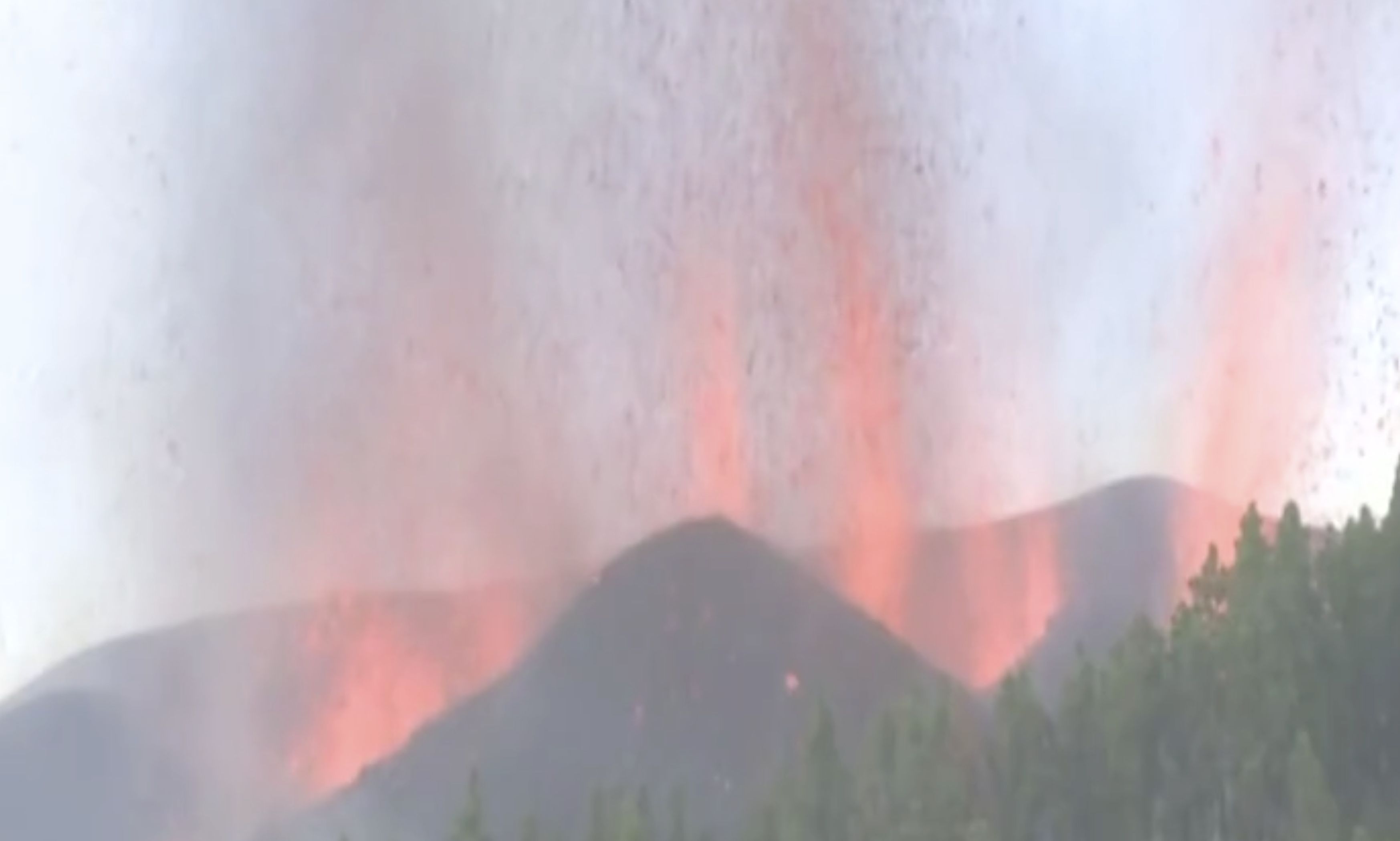 Entra en erupción el volcán en La Palma