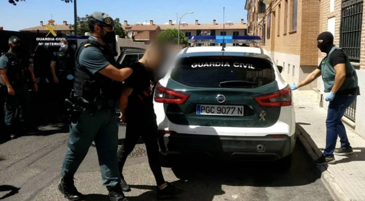 Detenidos los cinco integrantes de una banda que asaltaba a personas mayores con extrema violencia. Foto: Guardia Civil