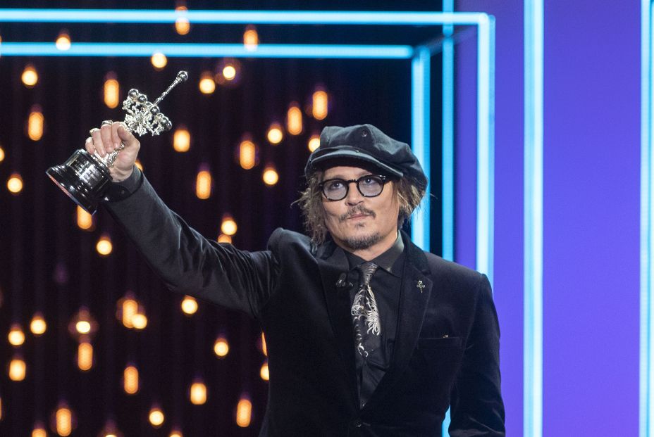 EuropaPress 3954839 actor johnny depp recibe premio donostia 69 edicion festival internacional