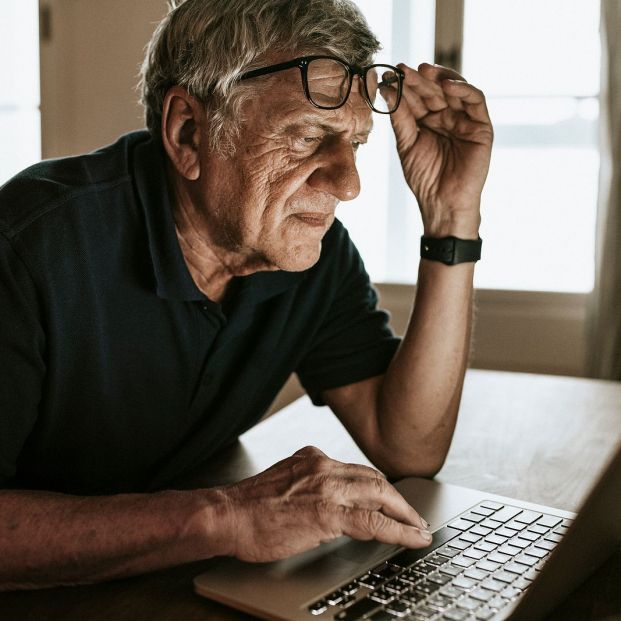 Qué es el síndrome de la “ceguera nocturna” y cómo saber si la sufres (Foto Bigstock) 3