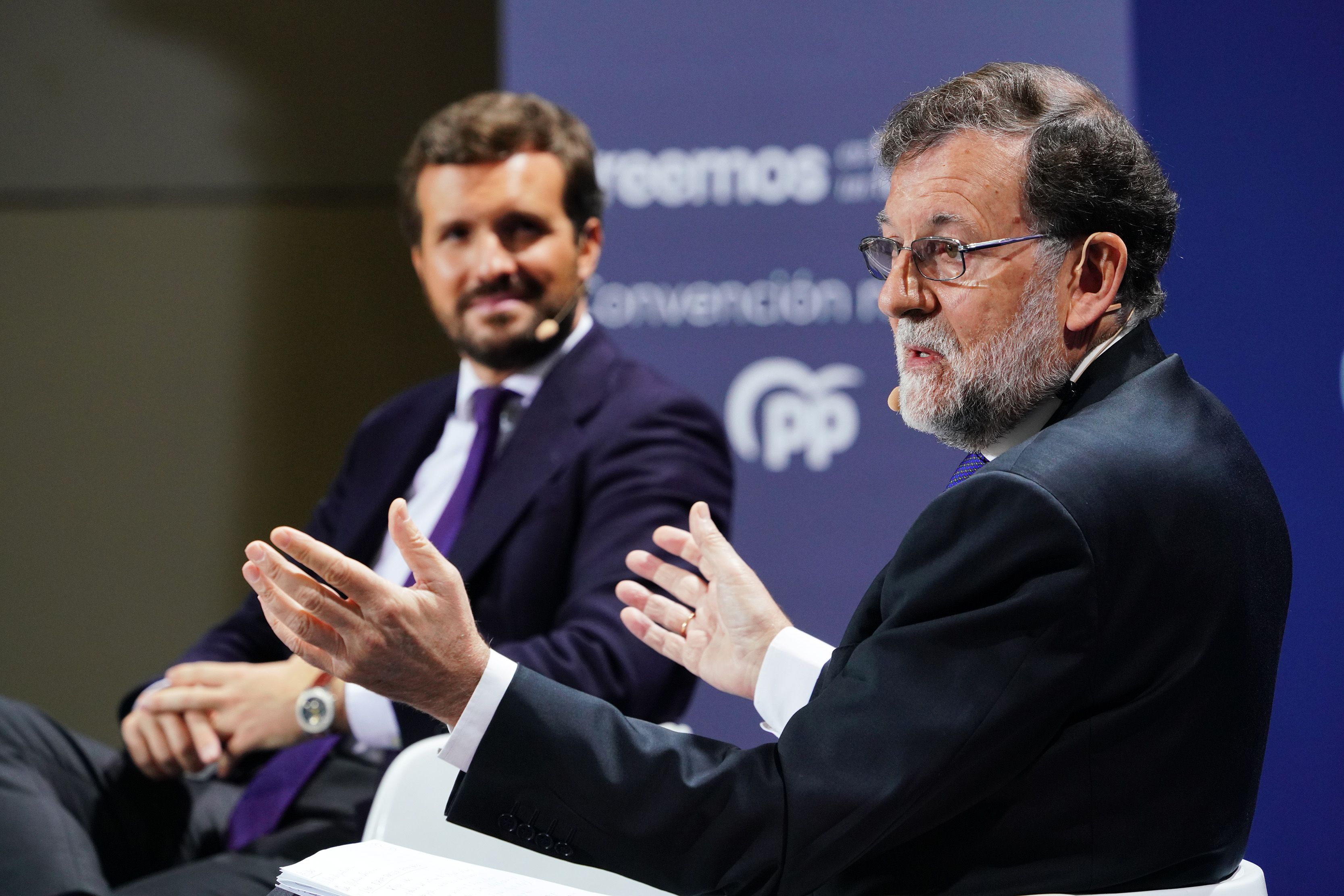 Rajoy pide a Casado que cambie la reforma de las pensiones de Sánchez aunque le hagan una huelga