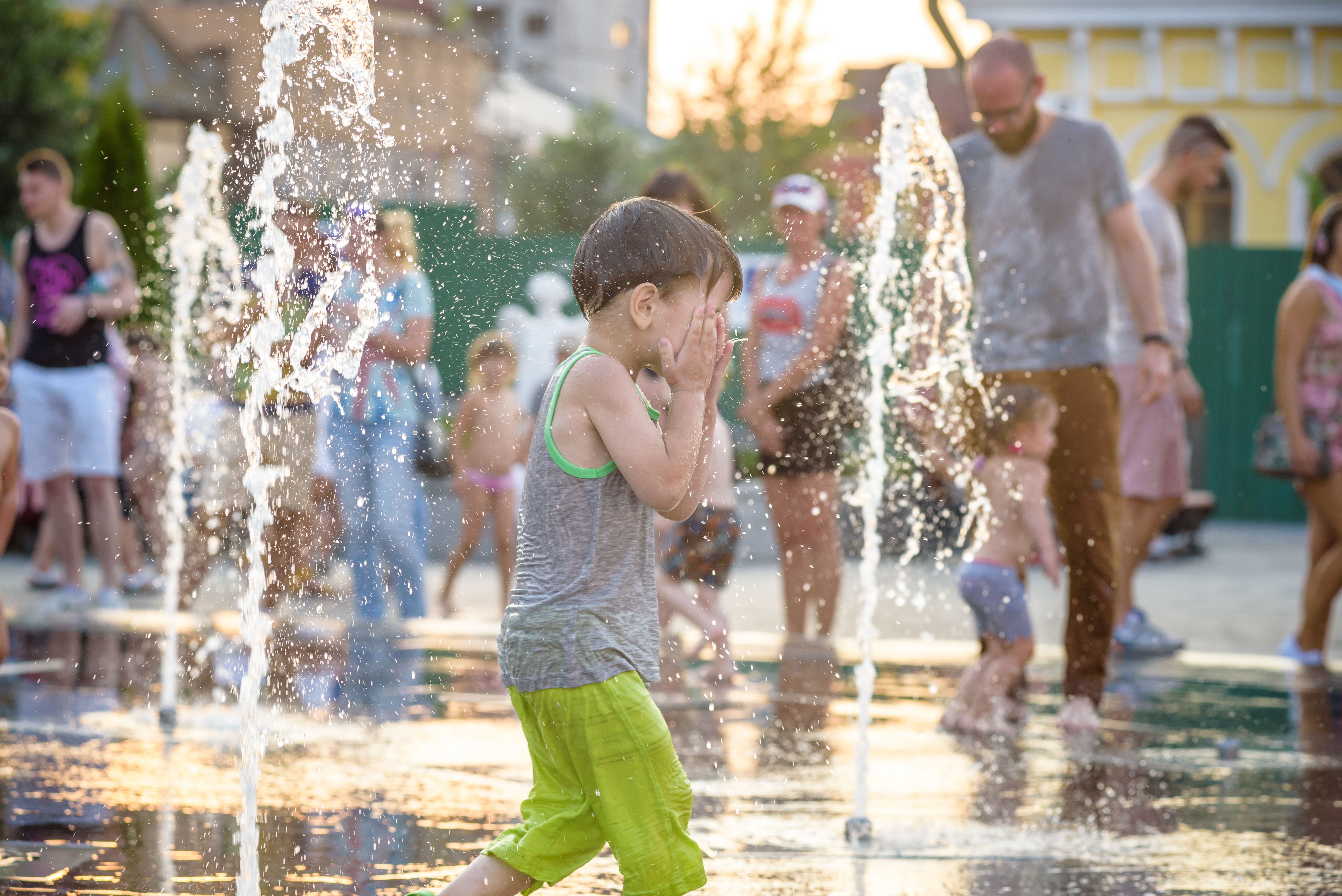 Los niños de hoy vivirán siete veces más olas de calor que sus abuelos