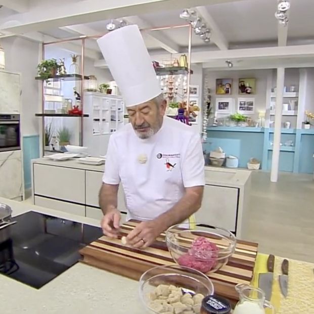Arguiñano avisa sobre un ingrediente que viene de China: "Primero tenemos que mirar por lo nuestro" (Foto: captura 'Cocina Abierta' de Antena3)