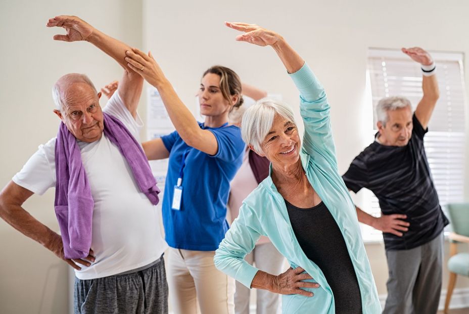 Qué es la gimnasia adaptada para mayores (Foto Bigstock)