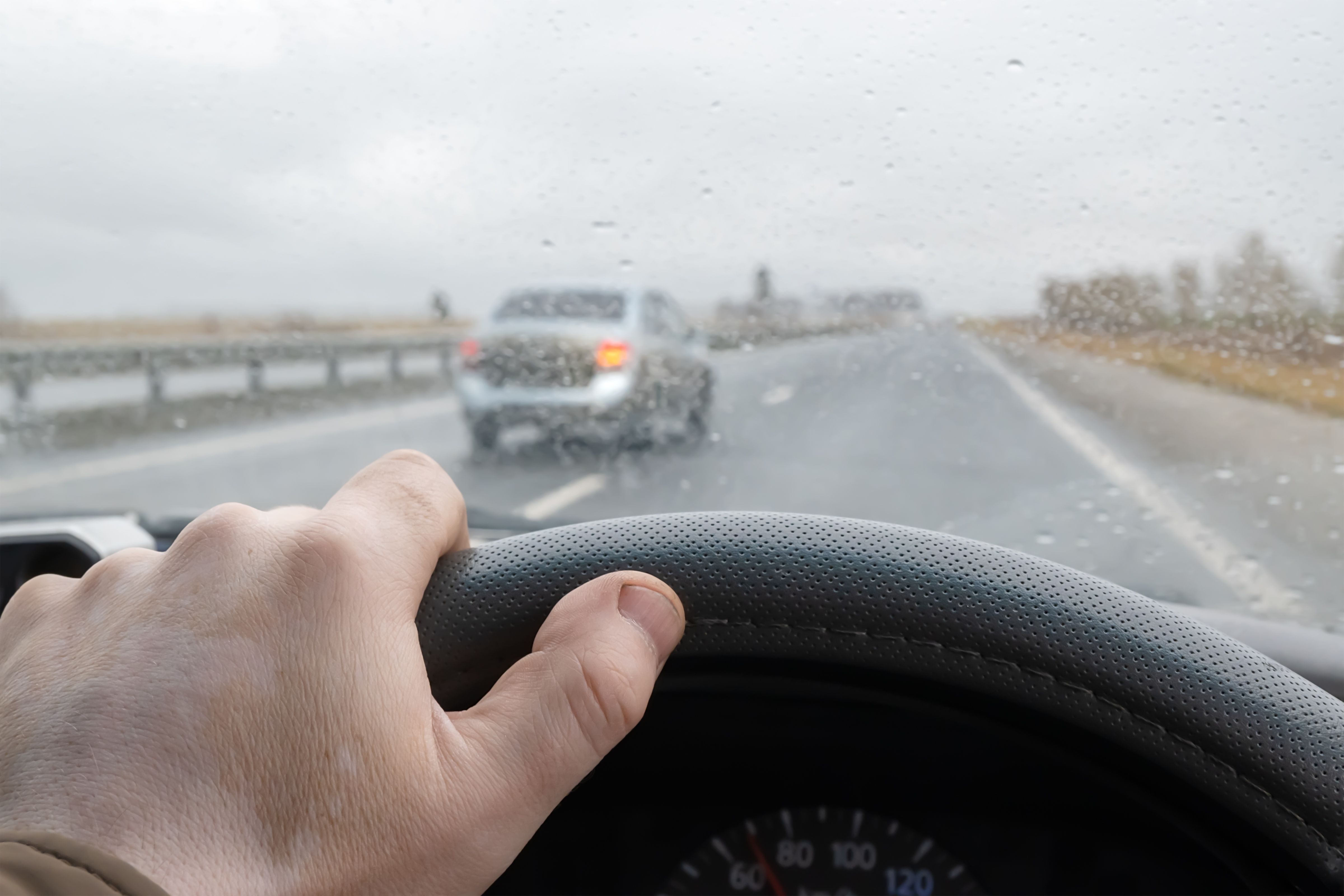  Más multas con la nueva Ley de Tráfico: 6 puntos por usar el móvil en el coche