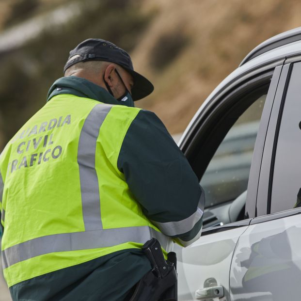 Hasta 20.000 euros: estas son las multas más elevadas que te puede poner la DGT. Foto: Europa Press