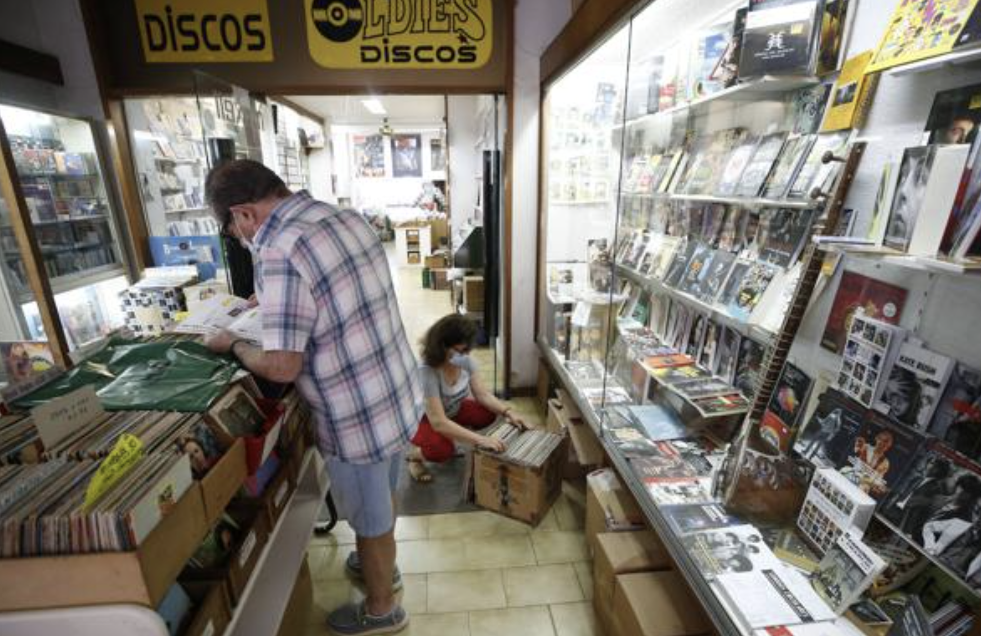 La tienda de discos más antigua de España se traspasa por la jubilación de sus propietarios. Foto: Twitter