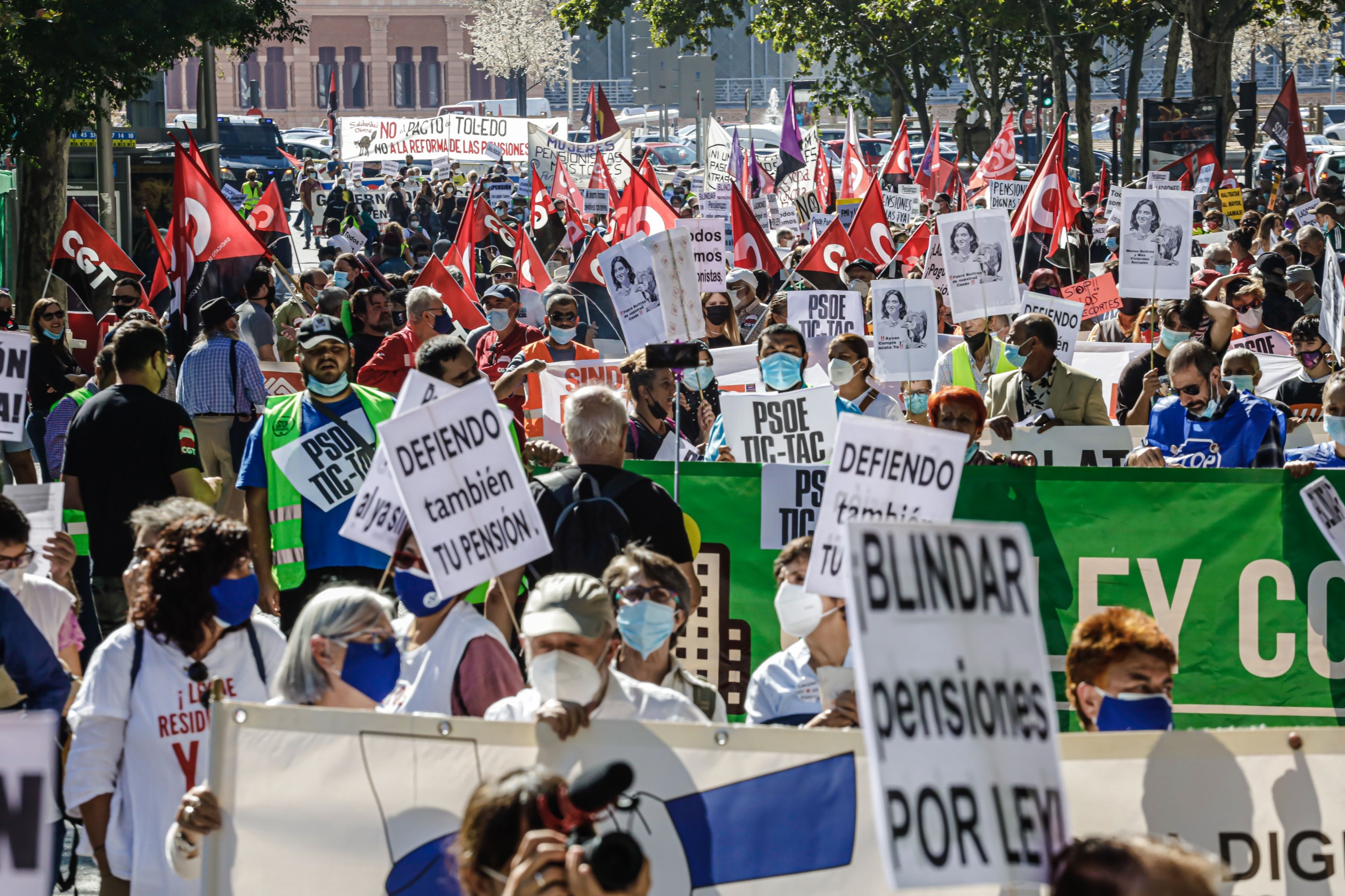 Miedo a un recorte de pensiones con el mecanismo de equidad intergeneracional que diseña Escrivá (Europa Press)