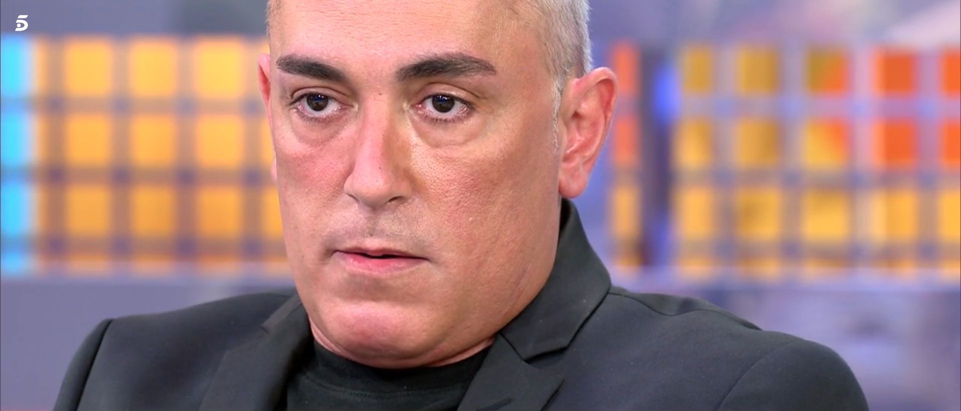 Kiko Hernández deja 'Sálvame' tras la muerte de su "segunda madre": "No estoy bien" Kiko Hernández deja 'Sálvame' tras la muerte de su "segunda madre": "No estoy bien"
