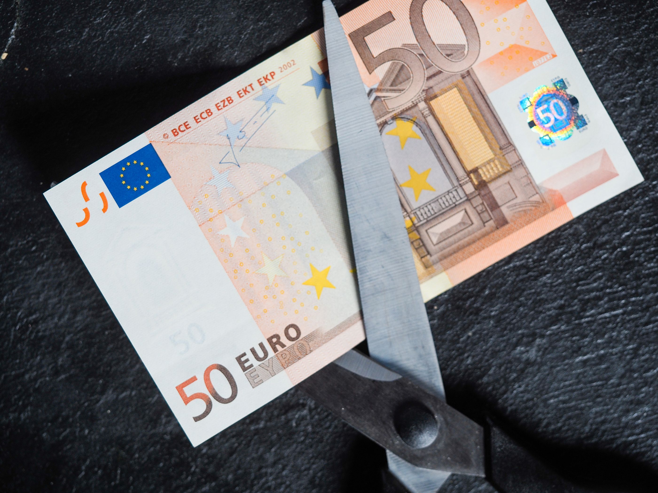 Otro golpe del Gobierno a los planes de pensiones: recorta la aportación máxima anual a 1.500 €